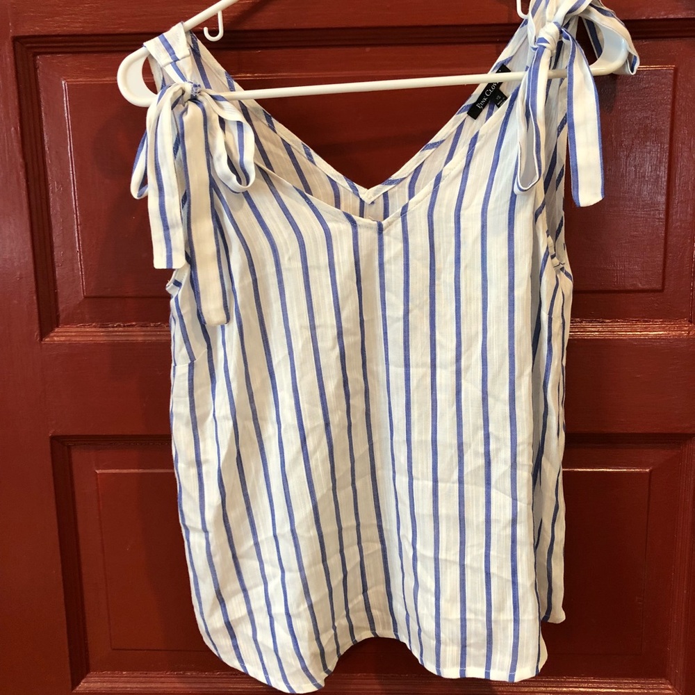 Pink Clover - Nin Tie Detail Top